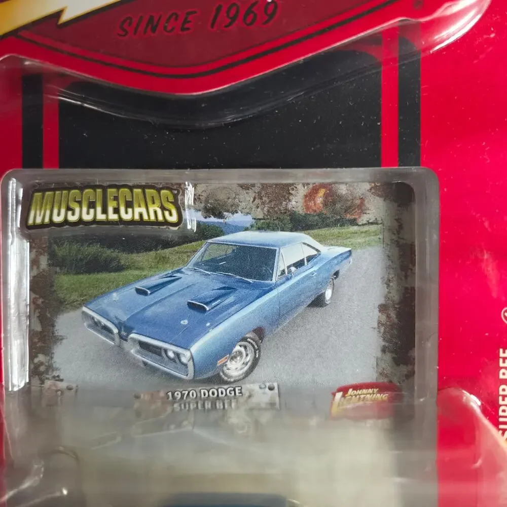 Johnny Lightning 1970 Dodge Super Bee 1:64 Scale Limited Ed. 2007 Brand New